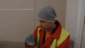 Подготовка полов под плитку. Чем ровнять пол , Плиточный клей или ровнитель ?