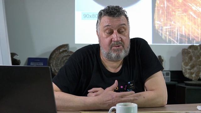 МИНЕРАЛЫ ГРУППЫ ГРАНАТА