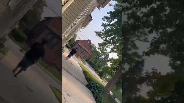 Множество свидетелей наблюдали сферические объекты которые вскоре выстраились и удалились смотреть онлайн