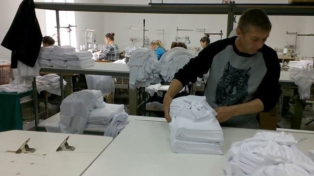 Сублимационные футболки производство -2. Раскрой сублимационной ткани на детали.