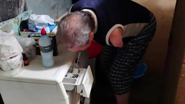 Как без рук постирать свои вещи? Показываю