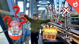 В поисках сокровищ /Как укладывают жд переезд / Поезда и жд мост