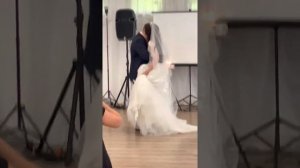 Трогательный танец с отчимом,на свадьбе дочери