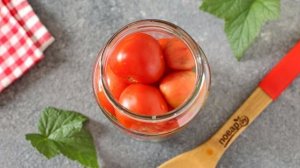 Маринованные помидоры с кинзой