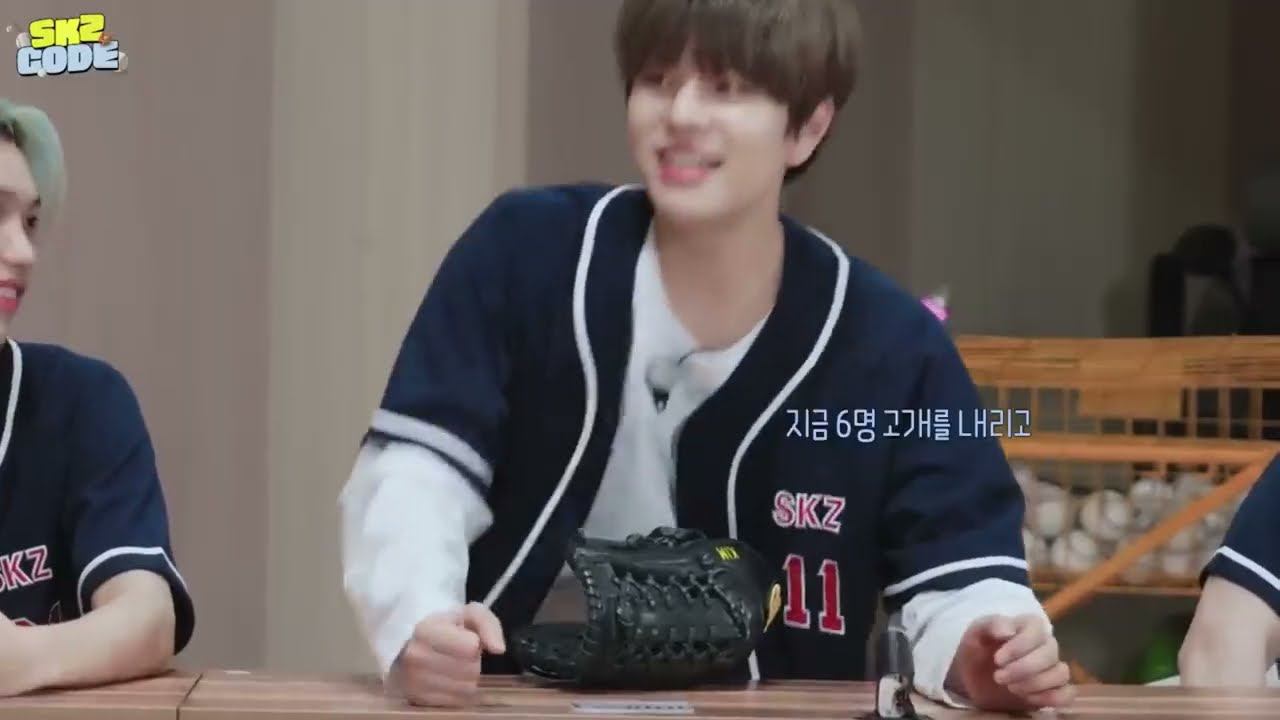 Смешное AU про Stray Kids. Часть третья. Stray Kids наносят удар. А Йонбока нет смотреть онлайн