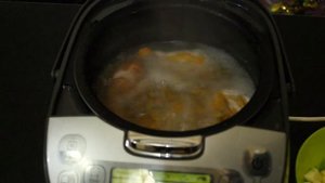 Куриный суп в мультиварке.