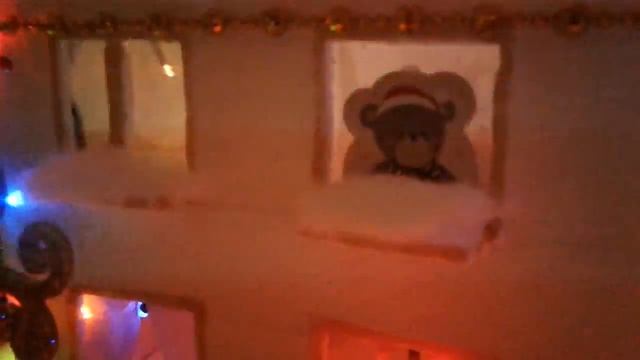 Своими руками домик на Новый год из потолочной плитки. смотреть онлайн