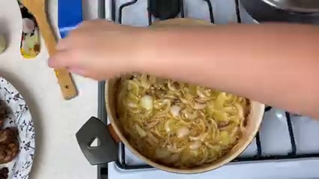 #курицавсметане#идеядляобеда#вкусноипросто Курица в сметане)очень просто и вкусно)Готовим вместе)