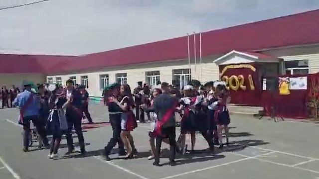 вальс 2021 смотреть онлайн