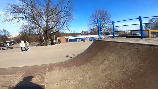 КАТАЕМ НА BMX В ПАРКЕ И В СТРИТУ | BMX STREET 2022 смотреть онлайн