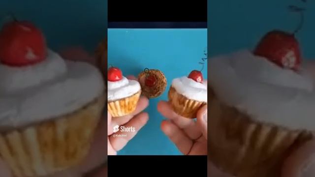 Ватные игрушки КуклАтель. Ватные сладости - пироженки с вишенкой.