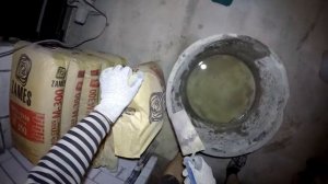 Как ВЫРОВНЯТЬ бетонный ПОЛ в ГАРАЖЕ своими руками, СТЯЖКА пола без ОПЫТА. Гараж мечты.