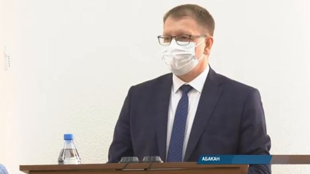 Судьба налога: депутаты Хакасии обсуждают "закон о самозанятых" смотреть онлайн