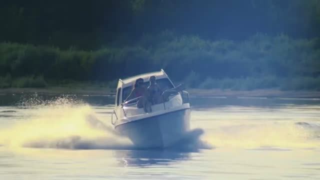 Стеклопластиковая кабинная моторная лодка Бестер-650. Краткий обзор. смотреть онлайн