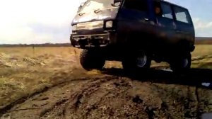 Делика L300 на 35-х катках..mp4