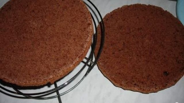 Торт с консервированными персиками
