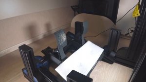 Мой бюджетный кокпит для гонок и рабочее место мечты.