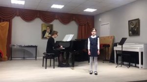 И. Ефремов "Поросята стоят дом" , Р. Сэфа. Исполняет Ижикова Варвара.