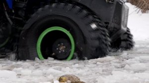 По тонкому ЛЬДУ на вездеходе "РЫСЬ - Квадро"! Выход из воды на лед!!! ШИНА 1650х570