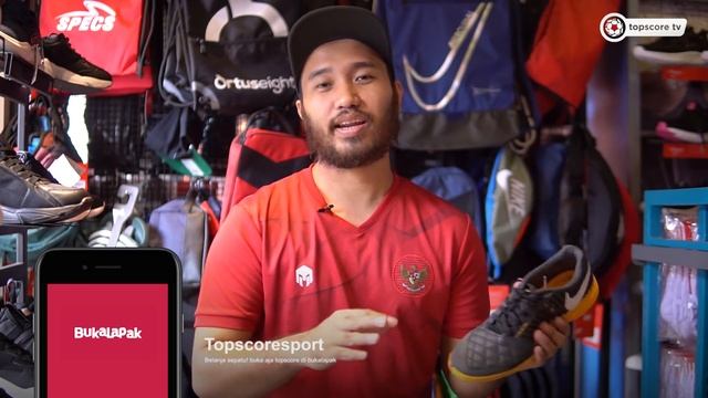 NIKE LUNAR GATO, SEPATU FUTSAL TERBAIK DUNIA! смотреть онлайн