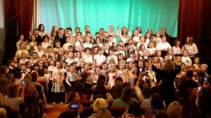 Муз. В. Шаинского, сл. М. Пляцковского, «Мир похож на цветной луг»