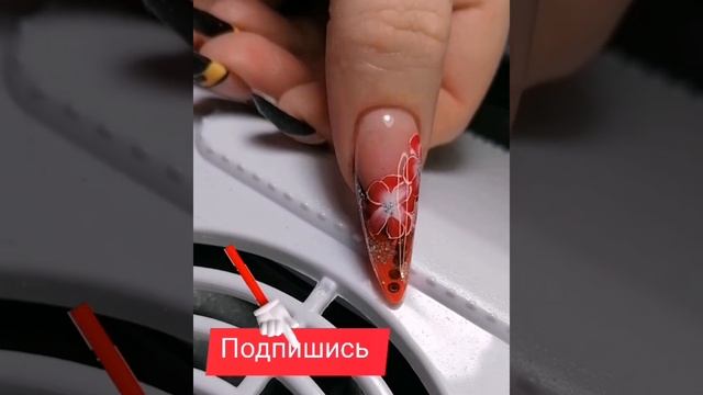 наращивание ногтей. арочные ногти. стилет
