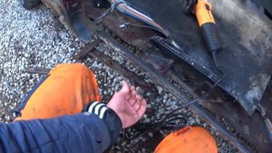 Срезал пол машины/ваз 2107 восстанавливается/одна сторона готова/ваз 2107 переварка порогов