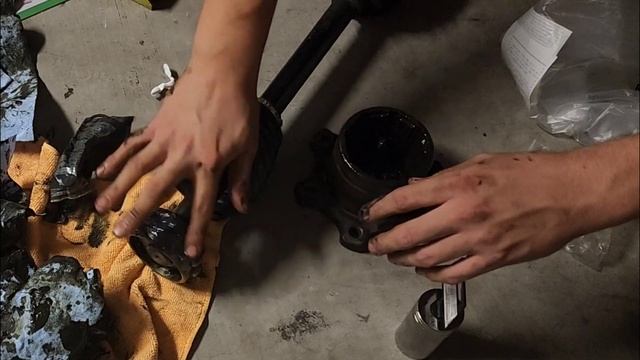 Axle Removal Boot Fix  INFINITI M45 M35 VK45DE