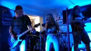 Nirvana - Smells Like Teen Spirit