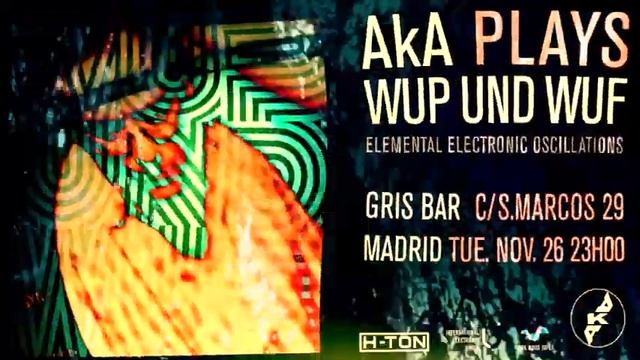 AKA WUW Tease Gris Bar смотреть онлайн