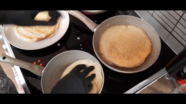 Блины на сыворотке. Для любителей пиццы(и не только!) Блинный пирог (суфле) с ветчиной и сыром.