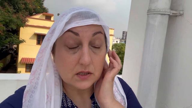 Минуты покоя нет! На крыше и на солнце работаю не покладая рук! смотреть онлайн