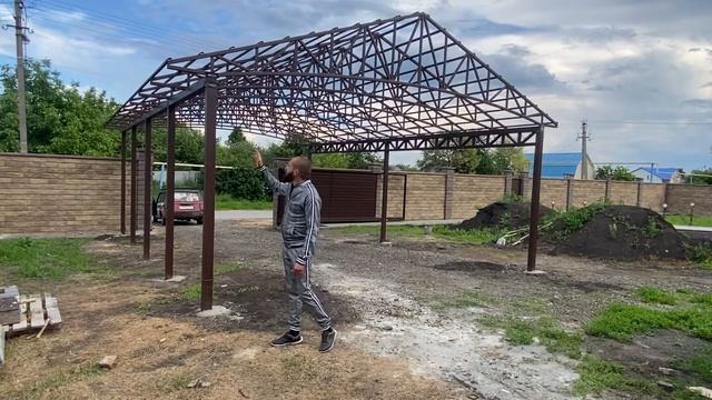 Навес под металлочерепицу