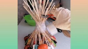 Съедобный букет из фруктов, сухофруктов, сладостей. Как сделать своими руками.