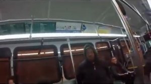 Женщина получила перцовым баллончиком в лицо