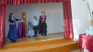 Сказка Царевна-Несмеяна 9 "Б" 2011год.avi