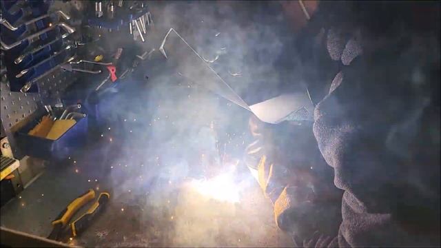 SALDATRICE YESWELDER FLUX-135 | MMA STICK FLUX CORE GAS LESS TIG LIFT | ELETTRODO | FILO ANIMATO смотреть онлайн