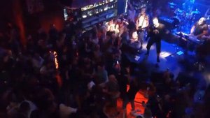 Ели мясо мужики