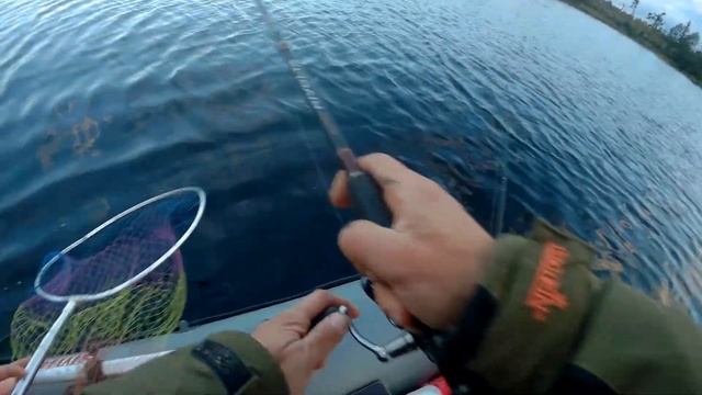 ловля щуки с лодки на малой реке смотреть онлайн