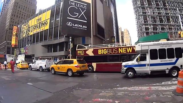 VLOG New York: Прогулка по Times Square, танцующий заяц, голый ковбой и как знакомятся в Нью-Йорке смотреть онлайн