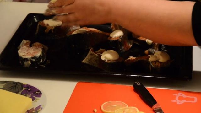 Запеченная красная рыба в духовке