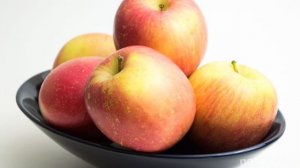 Яблоки, запеченные с корицей