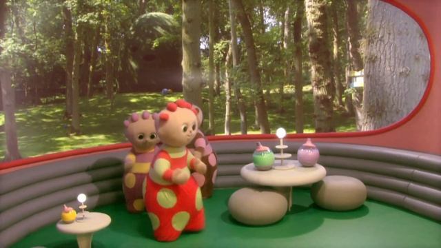 In The Night Garden - Subtitled - Tombliboos' Waving Game | WildBrain Literacy for Kids