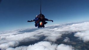 Прыжок с парашютом отца с сыном в день ВДВ. Тандем. Ребенку 7 лет.