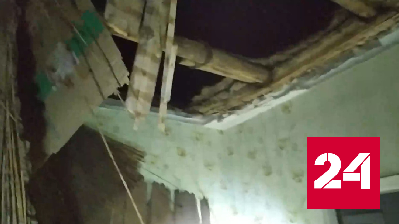 Последствия падения дрона ВСУ сняли в Бердянске - Россия 24