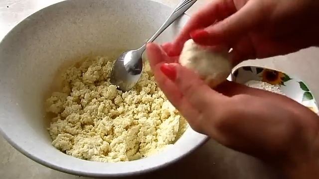СИРНИКИ дуже смачні та ніжні!  сырники очень вкусные! cheesecakes are delicious