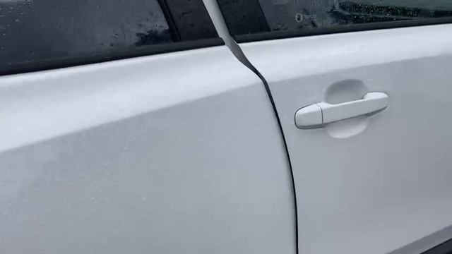 TOYOTA C-HR 1.8 HSD CVT Comfort смотреть онлайн