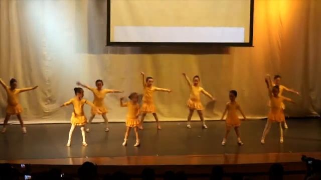 14 06 21 Выступление Киры, латинские танцы смотреть онлайн