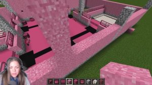 EVERYTHING IS PINK, even the HORSES?? SWEM (Minecraft Equestrian Mod)