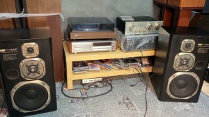 Колонки Sansui XL-700C, усилитель Aurex SB-420 , СД проигрыватель Denon DCD-1510